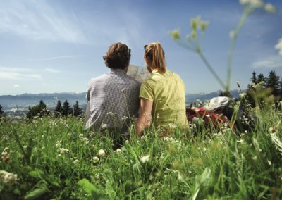 Wandertrilogie Allgäu - Ausruhen und Aussicht in der Allgäuer Landschaft genießen © Allgäu GmbH